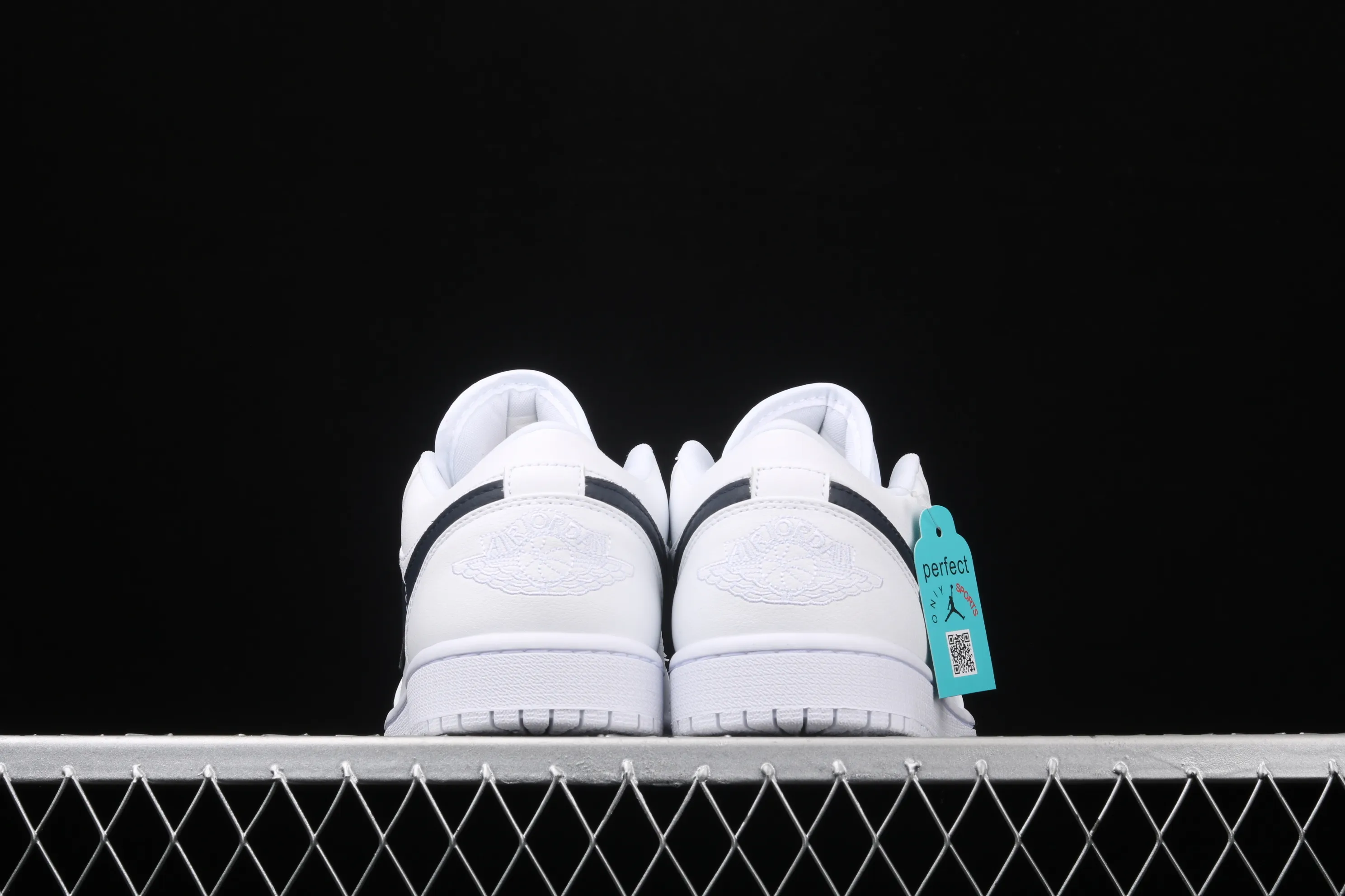 All categories Air Jordan Jordan series basketball shoes Air Jordan 1 Low New version Air Jordan 1 Low AJ1 Joe 1 low top leather cultural and leisure sports sneakers 553558-114